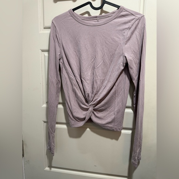 Lululemon long sleeve - Picture 2 of 5